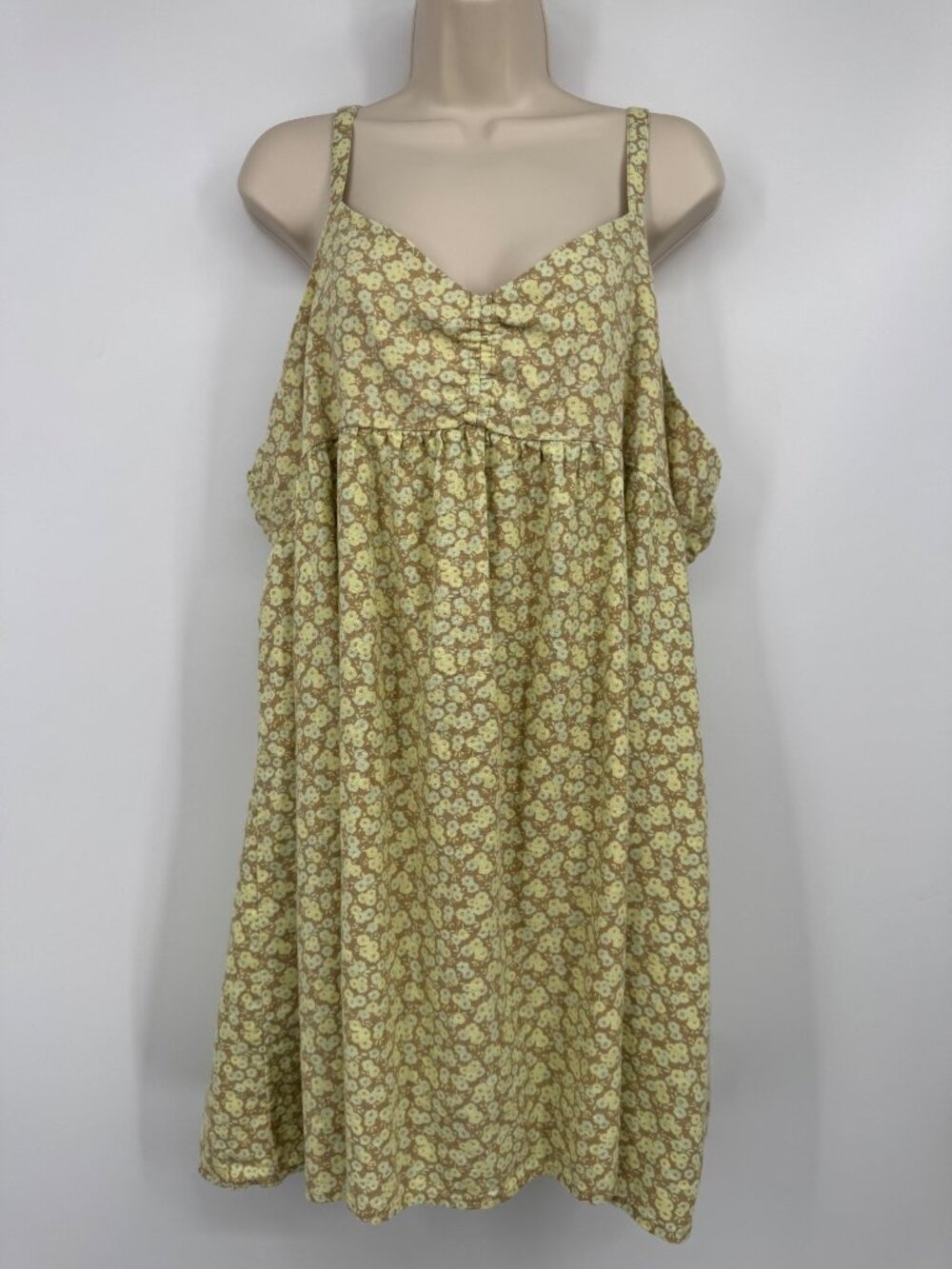 BP Nordstrom sundress woman’s size 2x spring summer ditsy flowers green yellow